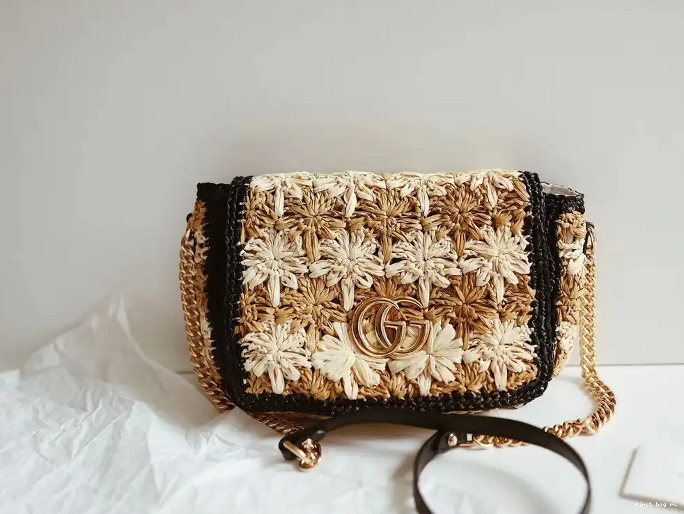 First bag ru GUCCI MARMONT GG 0702